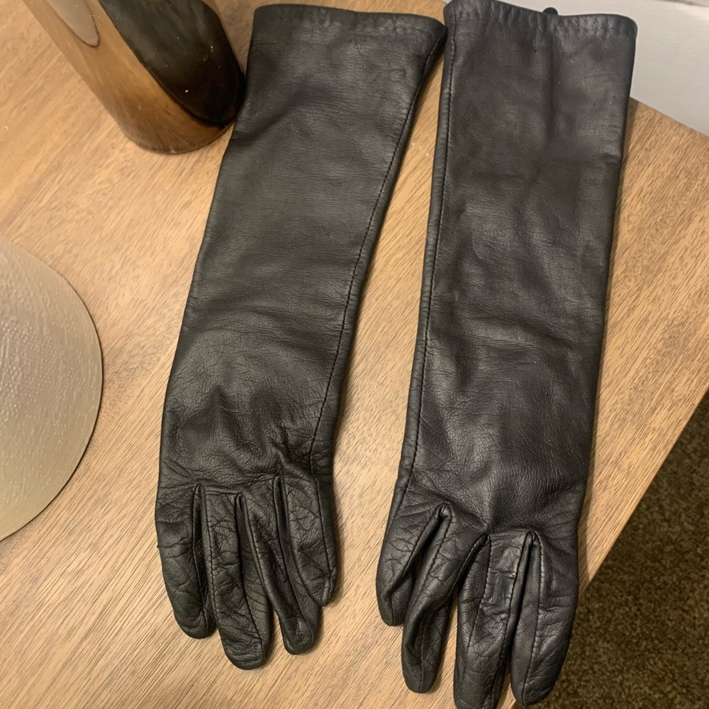 Intercontinental Mid Arm Leather Gloves - image 2